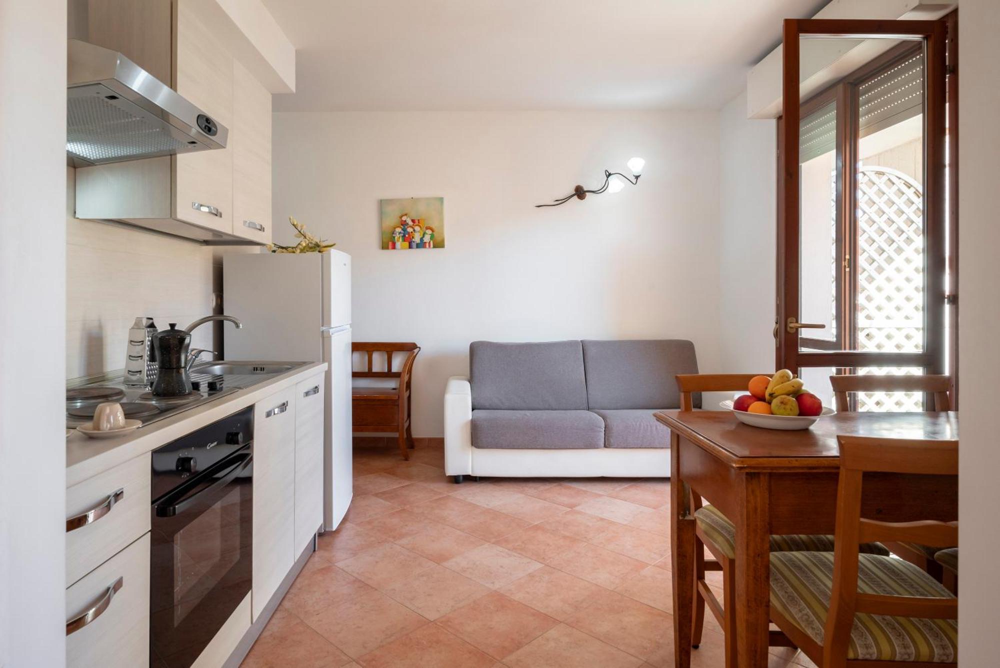 Lola Piccolo Hotel E Appartamenti Марина-ди-Гроссето Экстерьер фото