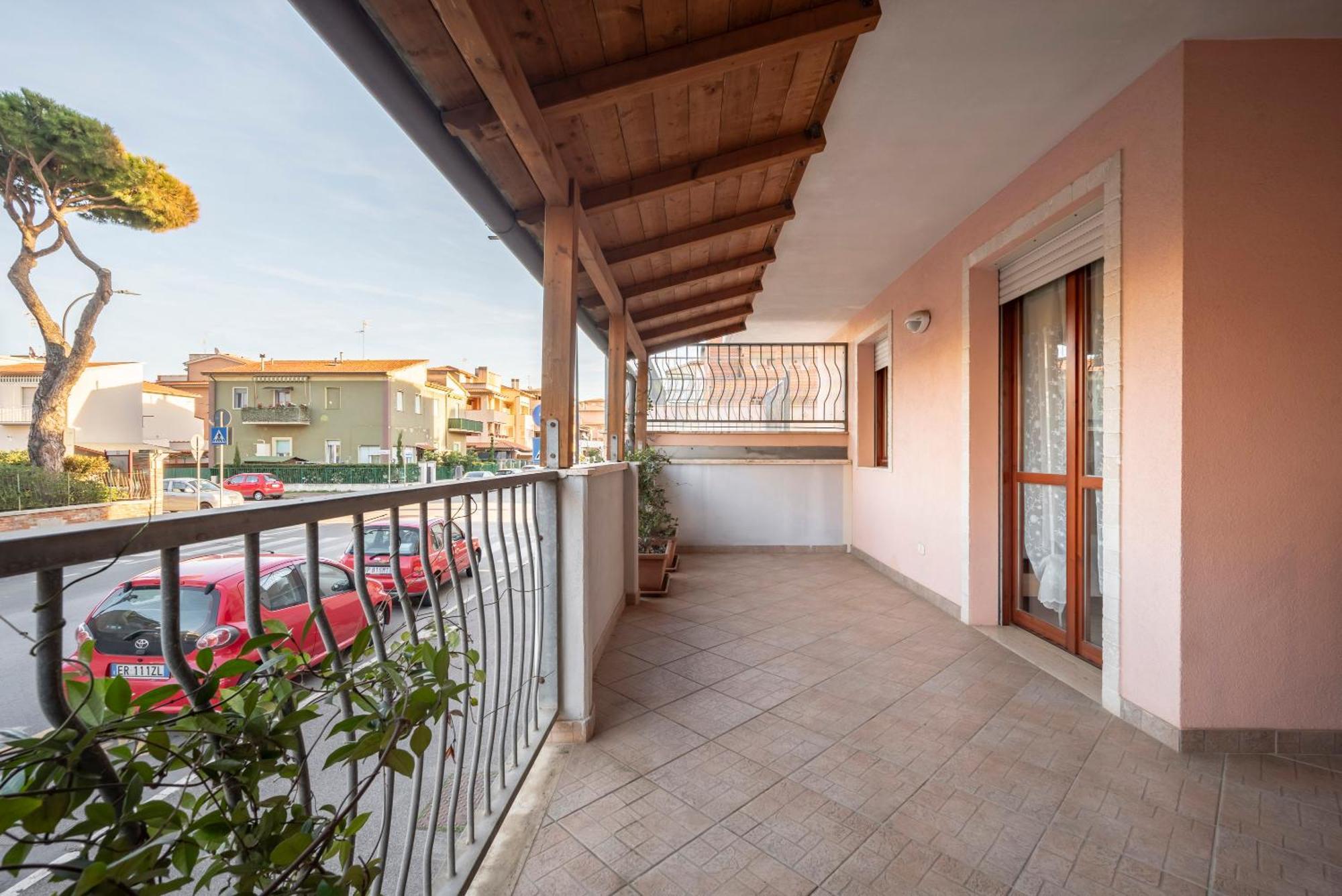 Lola Piccolo Hotel E Appartamenti Марина-ди-Гроссето Экстерьер фото