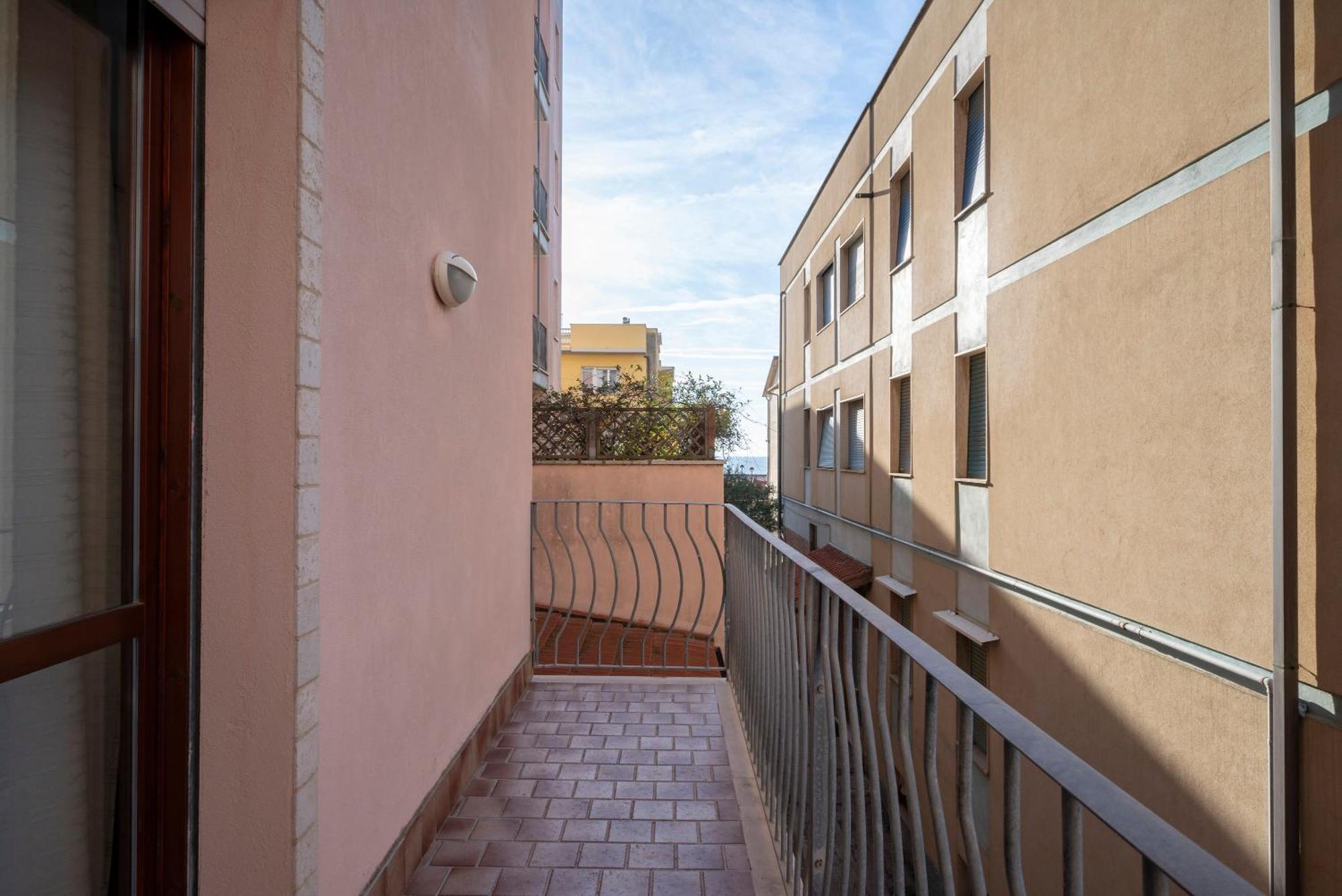 Lola Piccolo Hotel E Appartamenti Марина-ди-Гроссето Экстерьер фото
